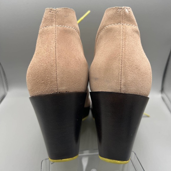 Cole Haan "BRITT" Beige Suede Ankle Wedge booties  sz 9.5B - Picture 6 of 8